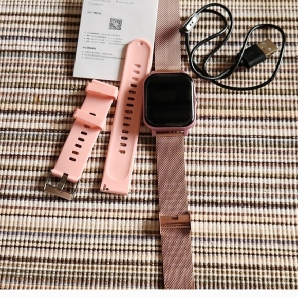 Smart Watch Pink Design - Picture 2 of 4